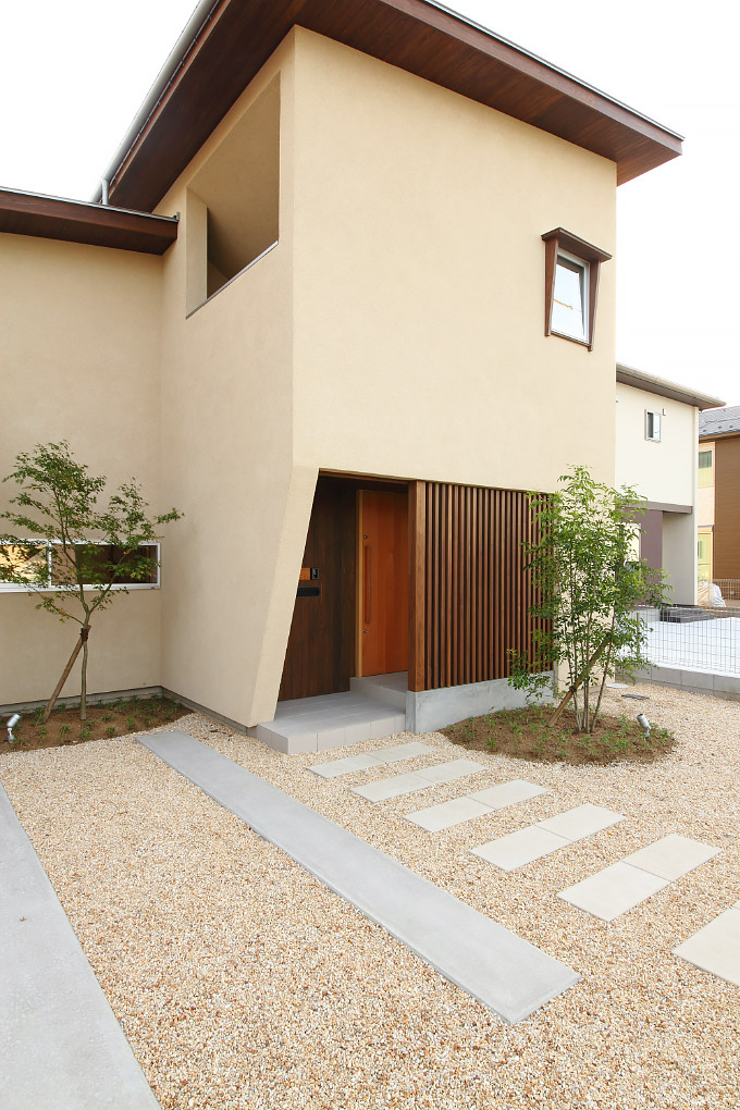 室の家-アプローチ